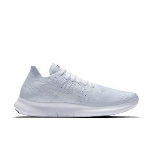 Women’s white nike free run flyknit sneakers